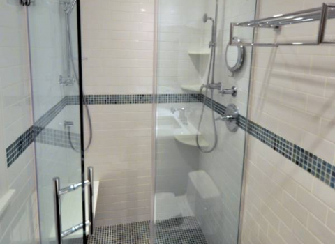 On Suite Bathroom - Fort Solonga
