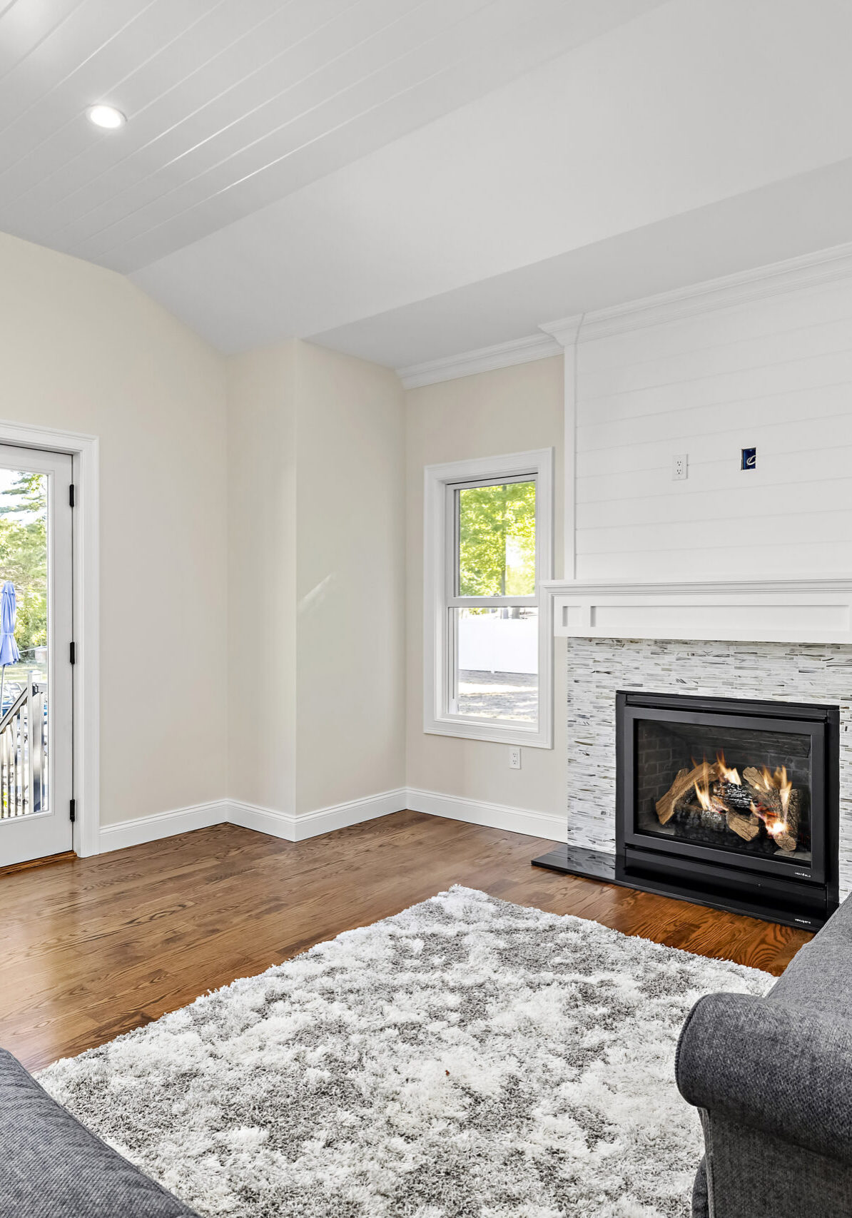 <hr class="project-gallery-hr">HOME ADDITIONS